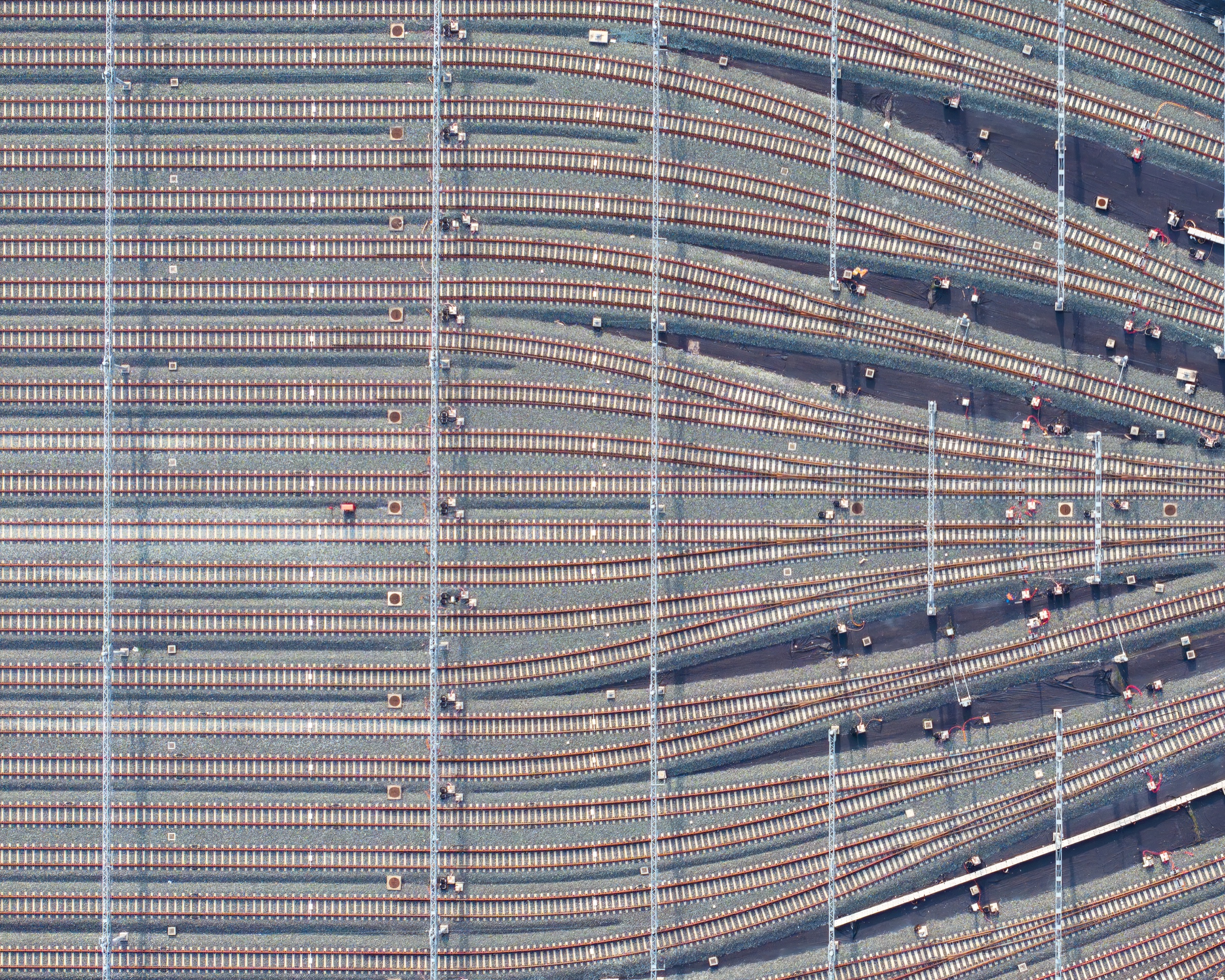Industrial storage assets in ordered rows
